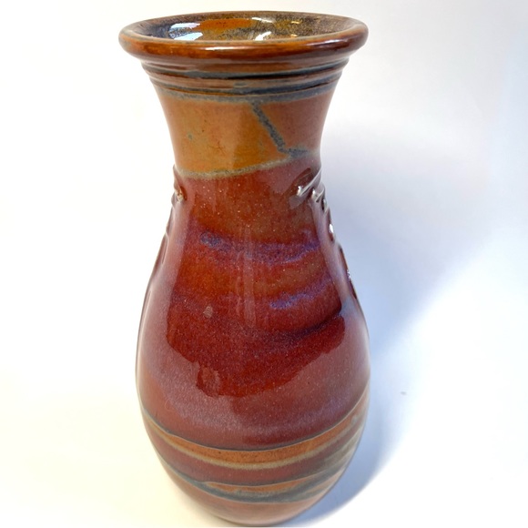 Signed Art Pottery Vase 4 feathers signature on bottom 8 In tall Sunset Colors - Picture 3 of 11